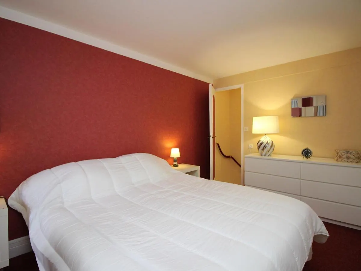 Apartment T2 La Bourboule Centre Avec Wifi, 100M Des Thermes, Jusqu'A 6 Pers. - Fr-1-608-19